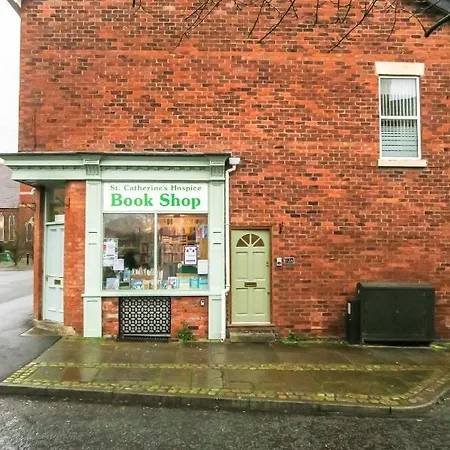 Bedzzz - Booklovers Dream Preston  Exterior photo